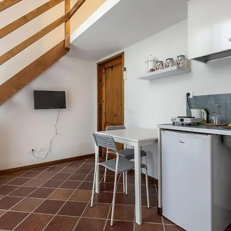 Loft Azalea Garden Wifi Air Conditioning Apartment