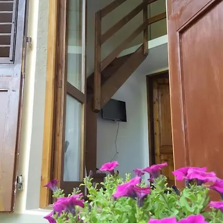 Loft Azalea Garden Wifi Air Conditioning *